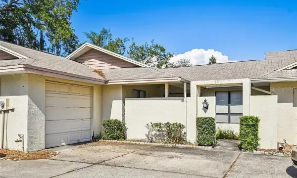 103 Lakeside Colony Drive, Tarpon Springs, FL, 34689