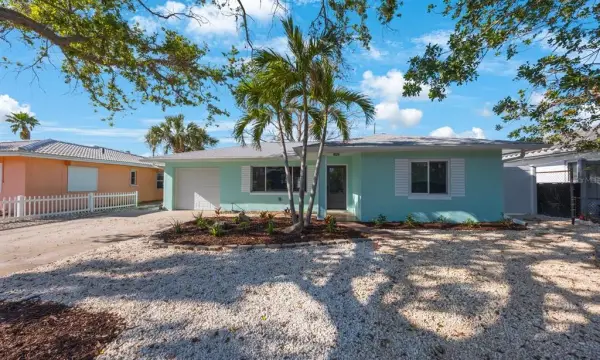 280 41st Avenue, St Pete Beach, FL, 33706