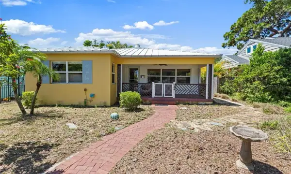 144 30th Avenue NE, St Petersburg, FL, 33704