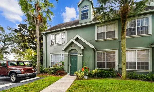 9064 Lake Chase Island Way, Tampa, FL, 33626