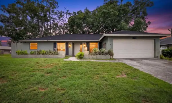 1201 Sandalwood Drive, Plant City, FL, 33563