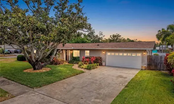 2233 Glenmoor Road N, Clearwater, FL, 33764