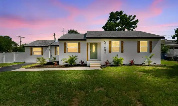 2102 W Ferris Avenue, Tampa, FL, 33603