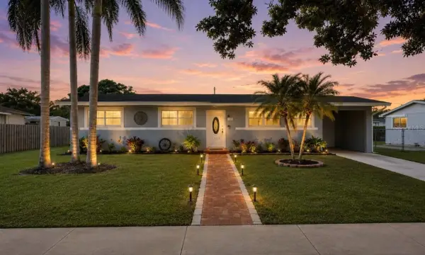 1029 W Country Club Circle, Plantation, FL, 33317