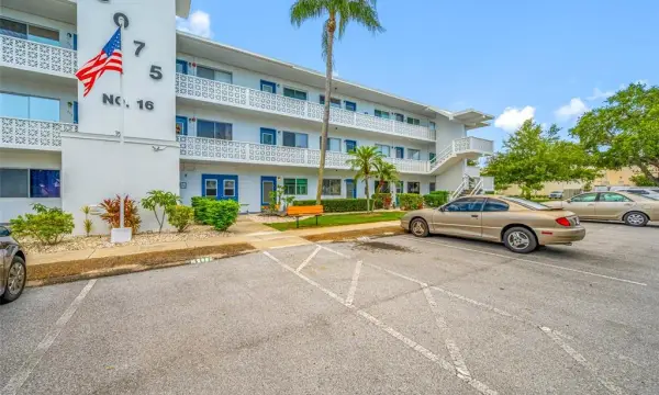 8075 112th Street, Unit 104, Seminole, FL, 33772