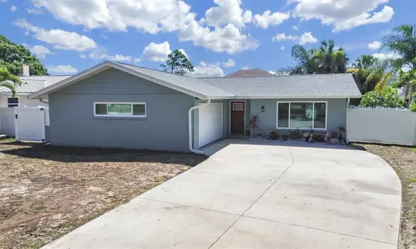 1004 Peninsula Avenue, Tarpon Springs, FL, 34689