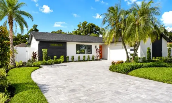 906 Samy Drive, Tampa, FL, 33613
