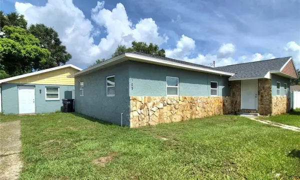 709 E 119th Avenue, Tampa, FL, 33612