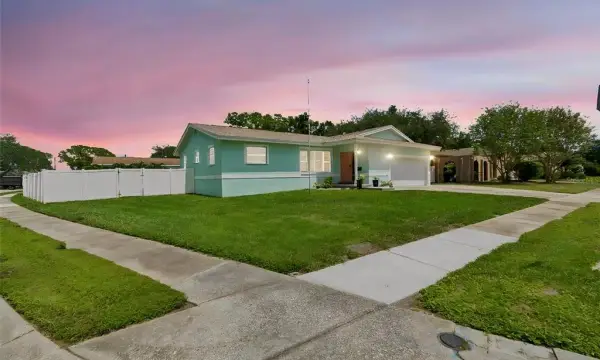 6035 19th Street NE, St Petersburg, FL, 33703