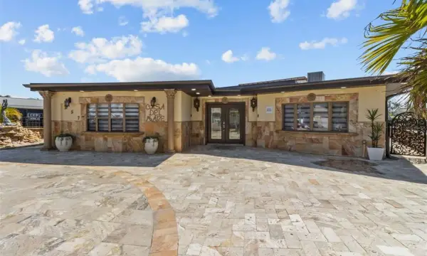 357 La Hacienda Drive, Indian Rocks Beach, FL, 33785