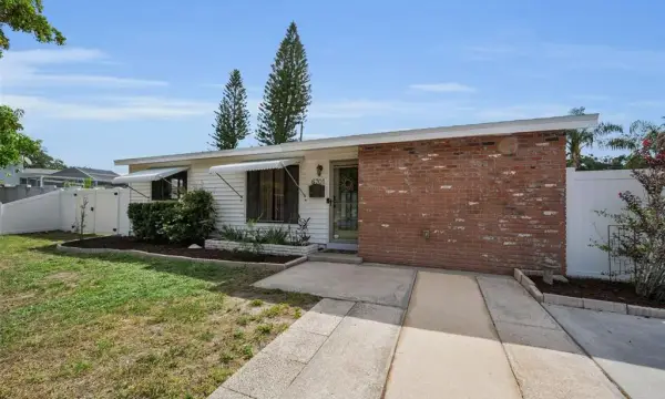 6701 Orchard Drive N, St Petersburg, FL, 33702
