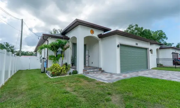 8307 N Gomez Avenue, Tampa, FL, 33614