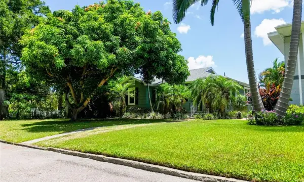 182 29th Avenue N, St Petersburg, FL, 33704