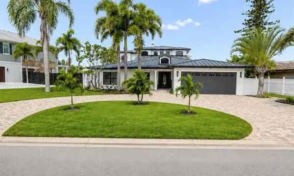 452 Bath Club Boulevard N, North Redington Beach, FL, 33708
