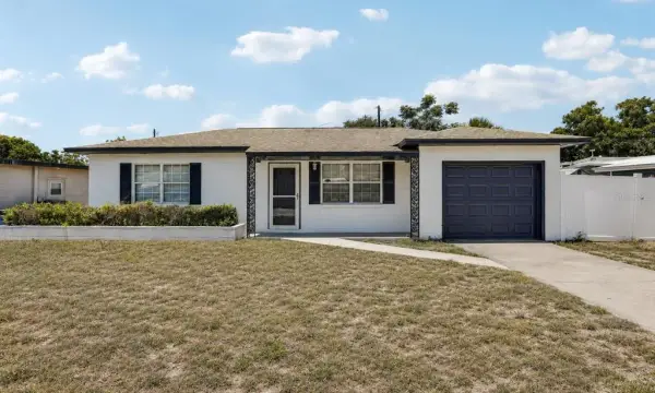 104 E Grapefruit Circle, Clearwater, FL, 33759