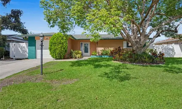 2061 Fair Oak Drive, Clearwater, FL, 33763