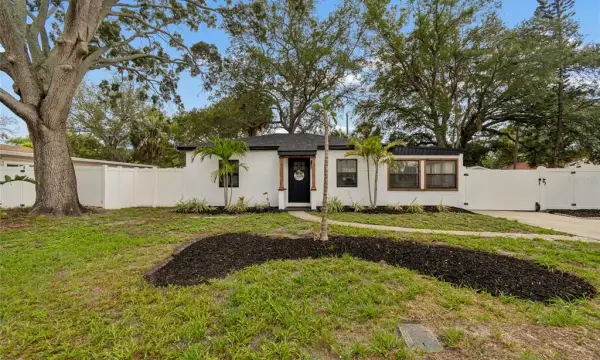 4730 W Bay Vista Avenue, Tampa, FL, 33611