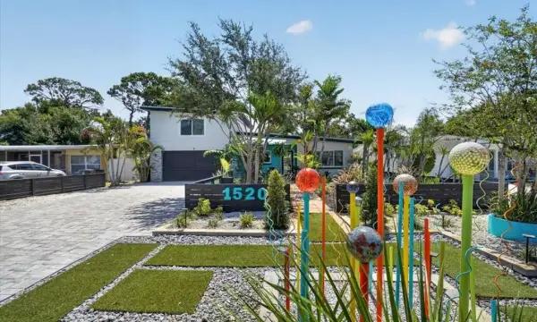 1520 60th Street S, Gulfport, FL, 33707