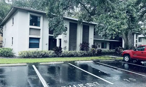 3032 Eastland Boulevard, Unit B202, Clearwater, FL, 33761