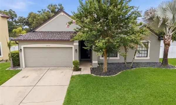 1945 Abbey Ridge Drive, Dover, FL, 33527