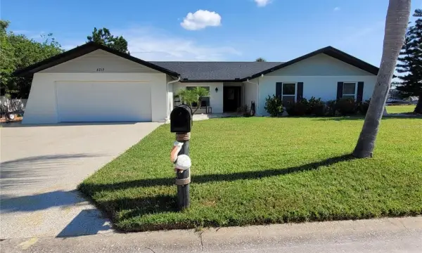 5717 Seabreeze Drive, Port Richey, FL, 34668