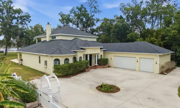 19715 Deer Lake Road, Lutz, FL, 33548