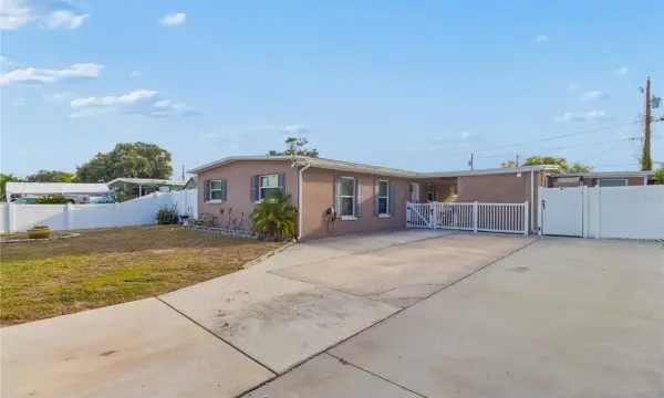 1715 Waikiki Way, Tampa, FL, 33619