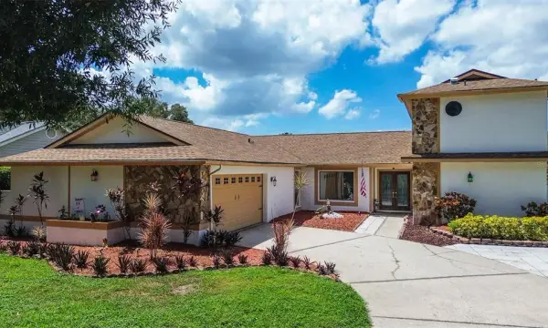 2876 Lake Valencia Boulevard E, Palm Harbor, FL, 34684