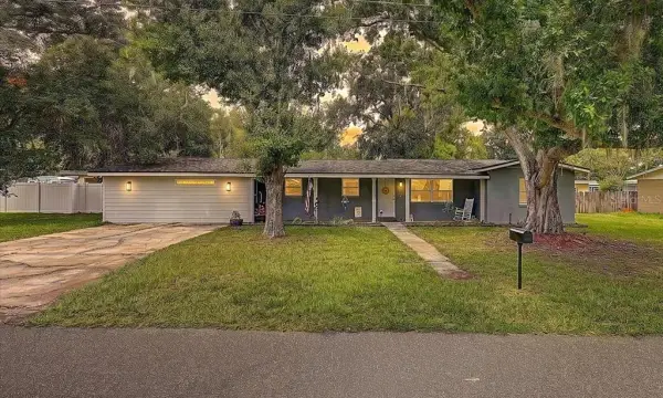 903 N Bracewell Drive, Plant City, FL, 33563