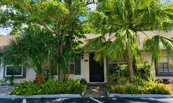 3962 La Costa Lane, Largo, FL, 33771