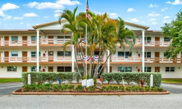 6015 19th Street N, Unit 302, St Petersburg, FL, 33714