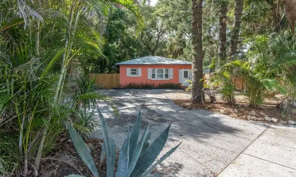 2925 Park Street N, St Petersburg, FL, 33710