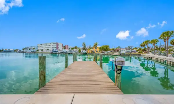 370 59th Avenue, St Pete Beach, FL, 33706