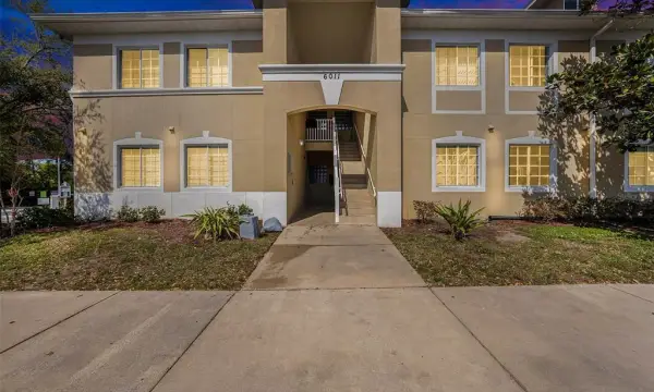 6011 Skydale Way, Unit 101, Riverview, FL, 33578