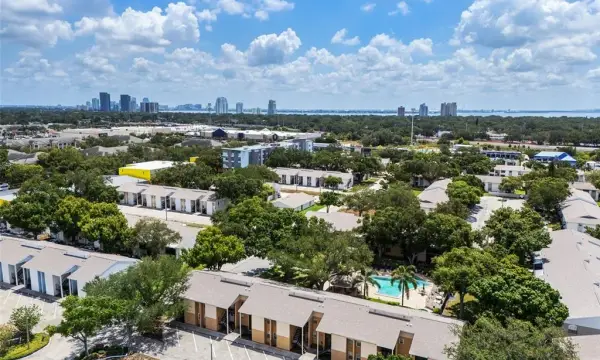 3812 N Oak Drive, Unit M72, Tampa, FL, 33611