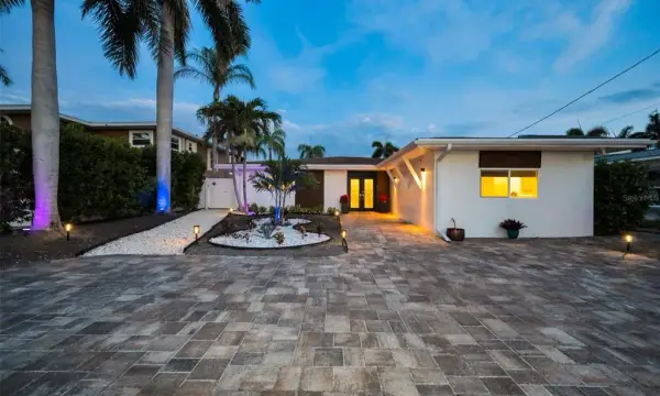 16353 Redington Drive, Redington Beach, FL, 33708