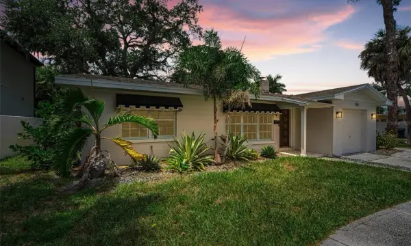 910 Snell Isle Boulevard NE, St Petersburg, FL, 33704