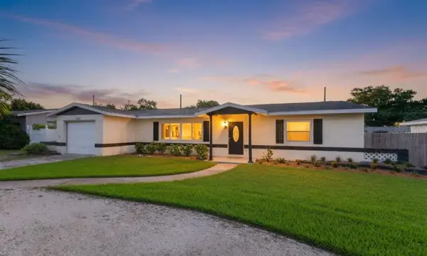 5127 62nd Street N, Kenneth City, FL, 33709