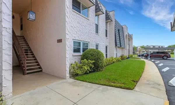 114 Fernwood Circle, Unit 114, Seminole, FL, 33777