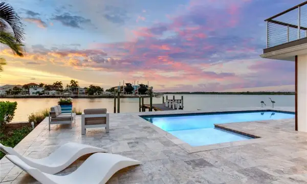 16117 4th Street E, Redington Beach, FL, 33708
