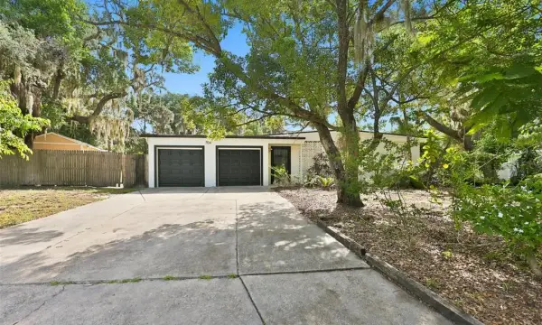 704 E River Drive, Tampa, FL, 33617