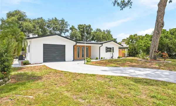 6419 Pelican Drive S, St Petersburg, FL, 33707