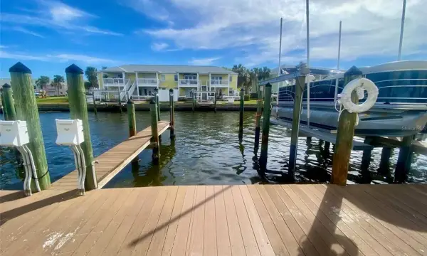 0 NE Beach Drive SE, Unit 95ss, St Petersburg, FL, 33705