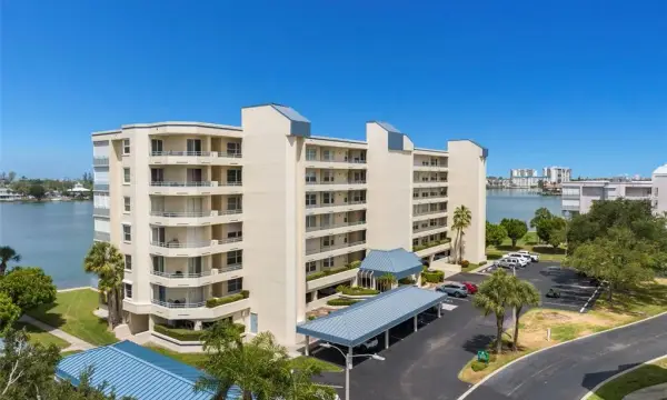 7984 Sailboat Key Boulevard S, Unit 306, South Pasadena, FL, 33707