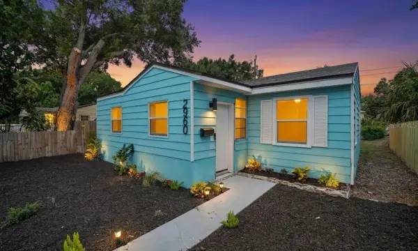 2960 Emerson Avenue S, St Petersburg, FL, 33712