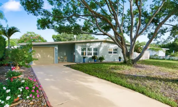 3280 56th Way N, St Petersburg, FL, 33710