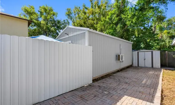 1205 E Seneca Avenue, Tampa, FL, 33612