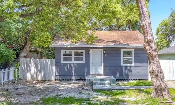 8010 N 13th Street, Tampa, FL, 33604
