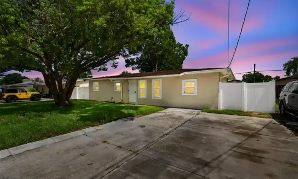 4417 W Fairview Heights, Tampa, FL, 33616