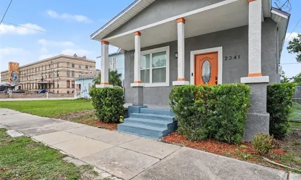 2341 W Chestnut Street, Tampa, FL, 33607